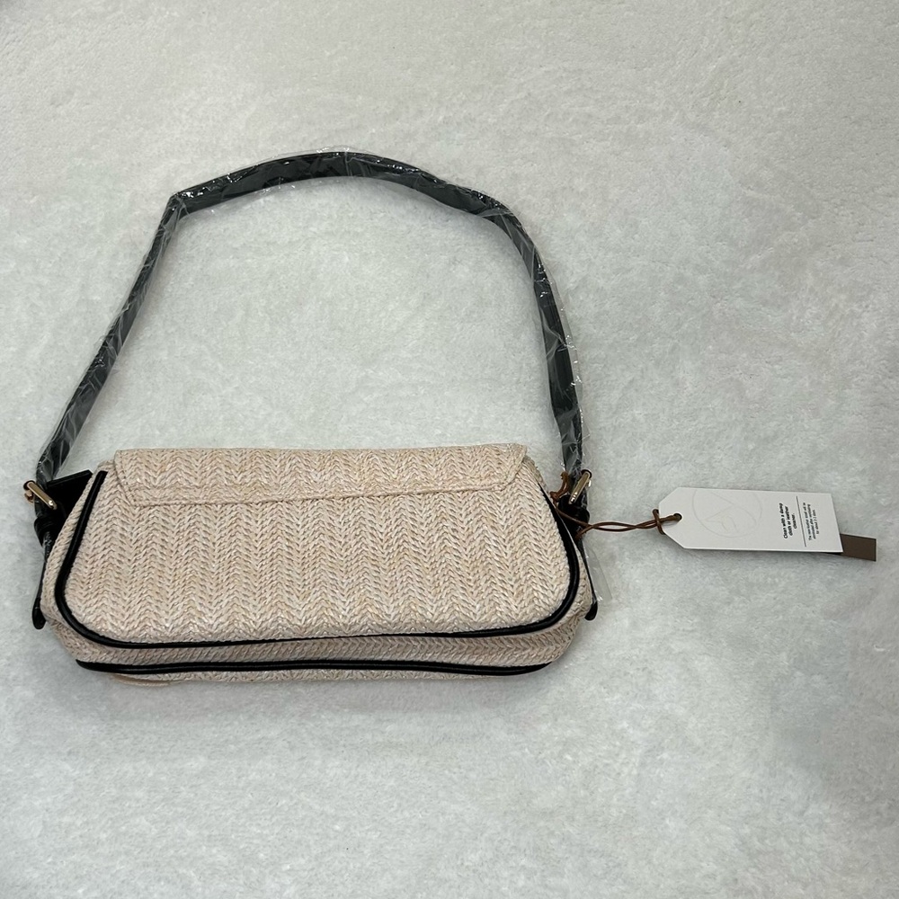 *New* Shoulder Bag Purse/Trendy Underarm Crescent - Black and Raffia Woven - Picture 10 of 16